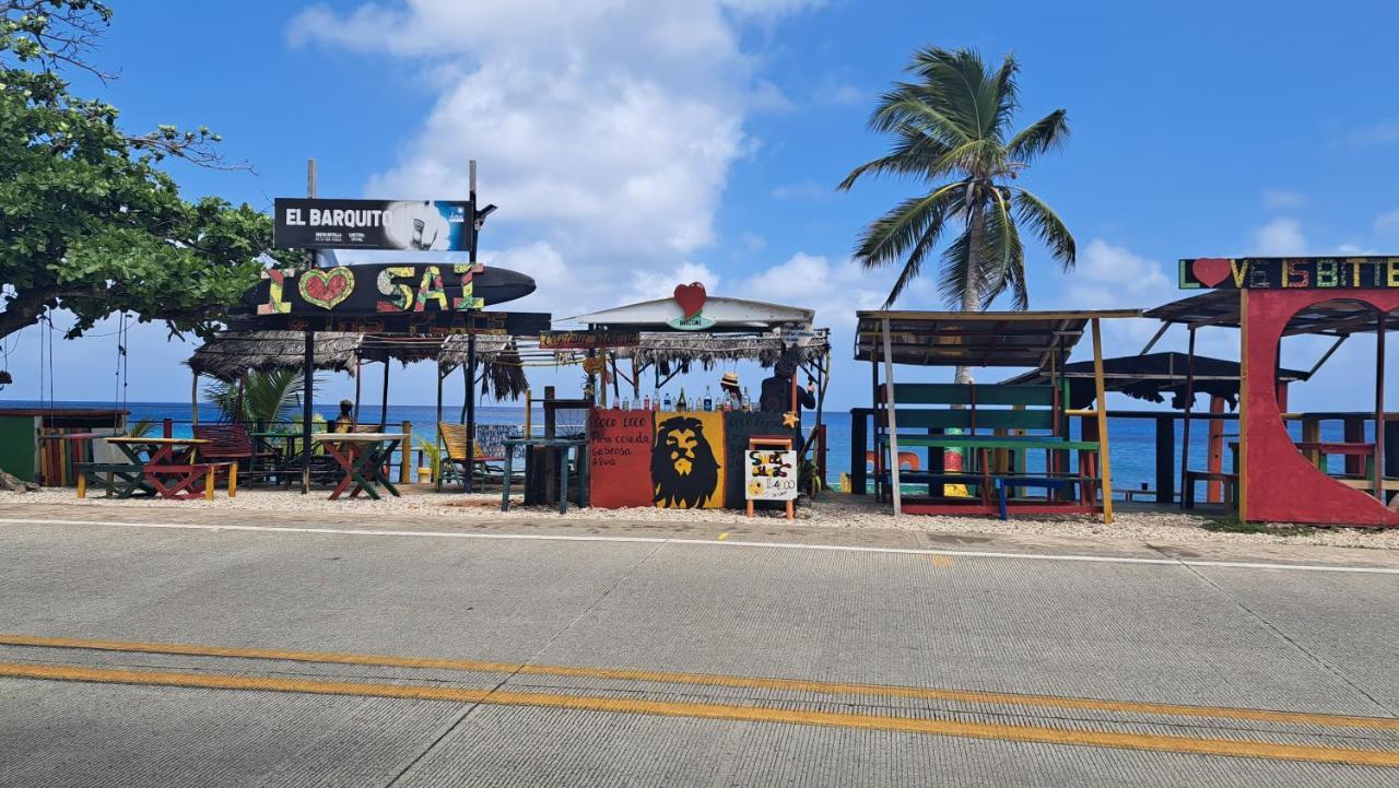 Hostal Oceans Paradise San Andrés エクステリア 写真